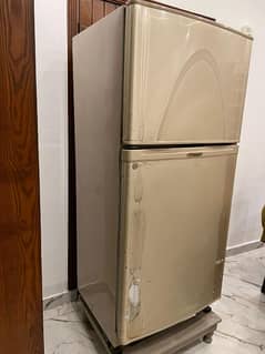 Dawlance fridge for sale.