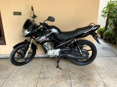 YBR 125 9/10 condition