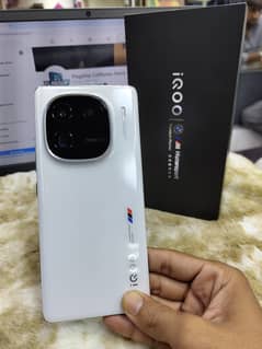 vivo iQOO 12 Pro 16GB 512GB Complete Box Non PTA Non Active