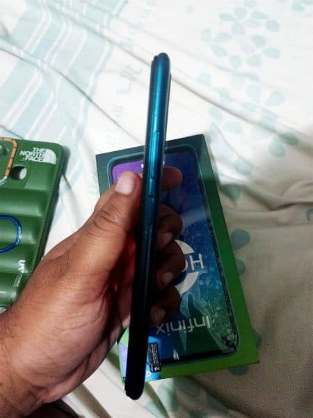 Infinix hot 9 in minut condition 3