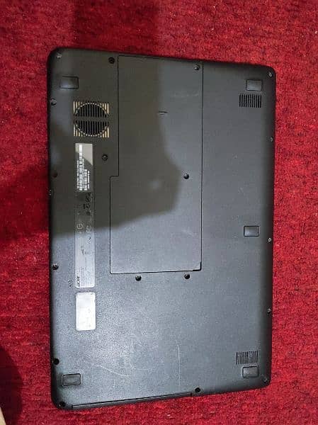 Acer Aspire es15 8gb Ram 1tb hard 128gb ssd 7