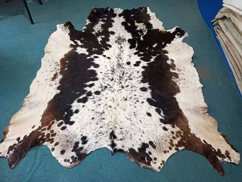 NEW LARGE 100% COWHIDE LEATHER RUGS TRICOLOR COW HIDE SKIN CARPET AREA 2