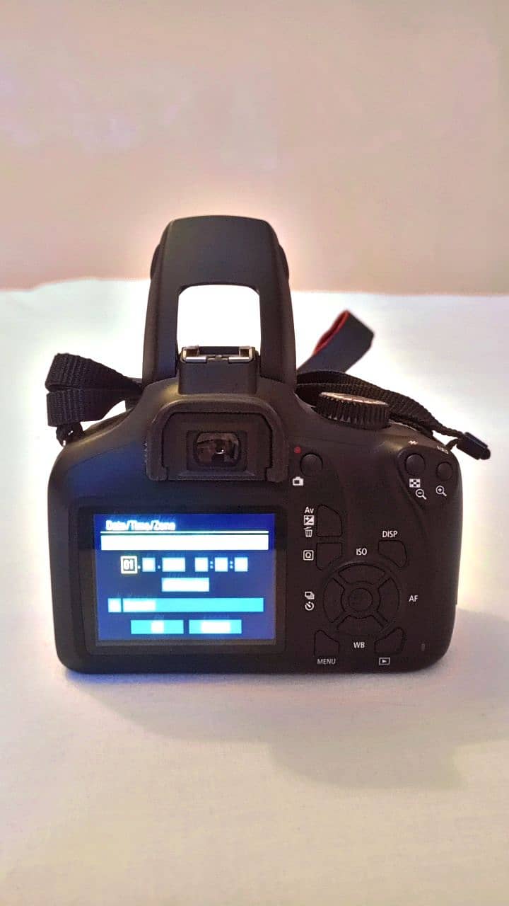 Canon 4000D DSLR (18-55) kit Lens 2