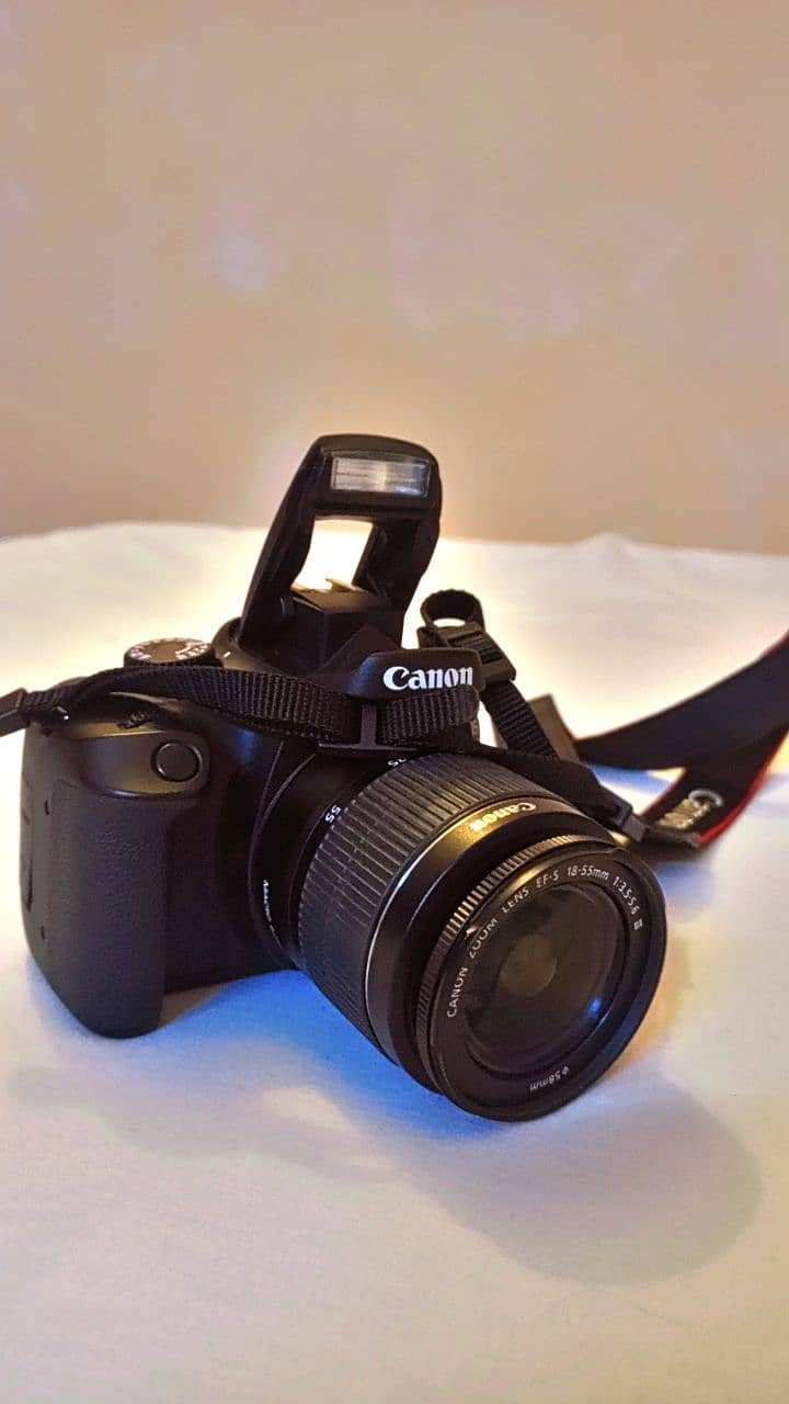 Canon 4000D DSLR (18-55) kit Lens 3