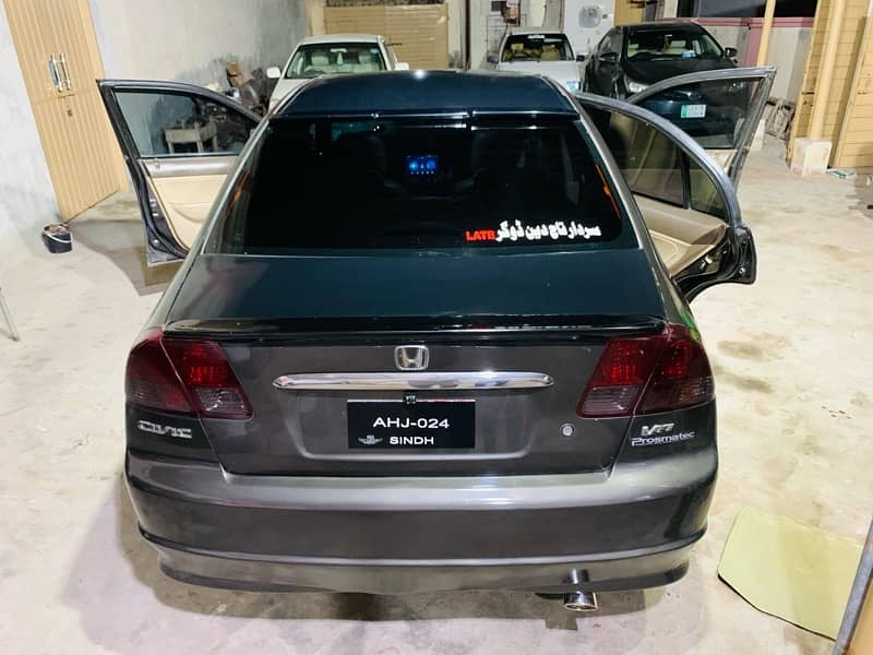 Honda Civic Oriel 2005 4