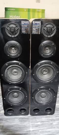 Pioneer Speaker's Pair