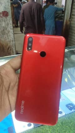 realme 3  4+64