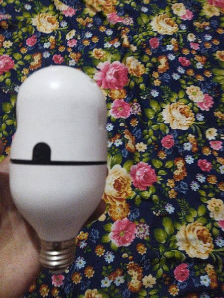 Bulb camera WiFi smart camera 1