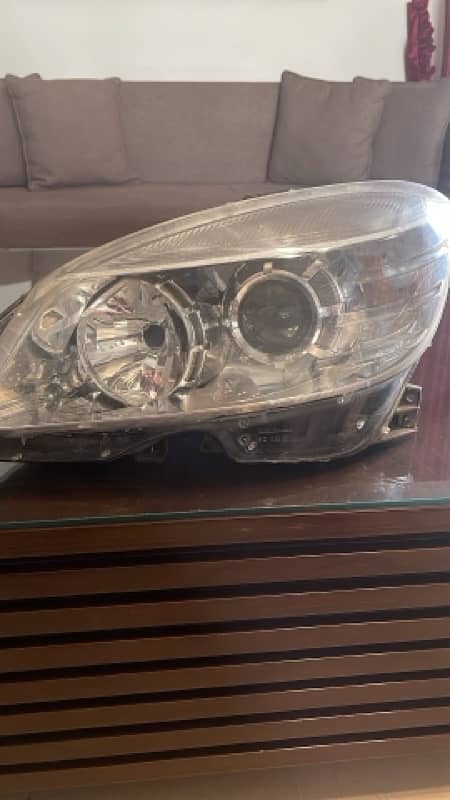 Mercedes Benz C200 2007 Front Headlights 0