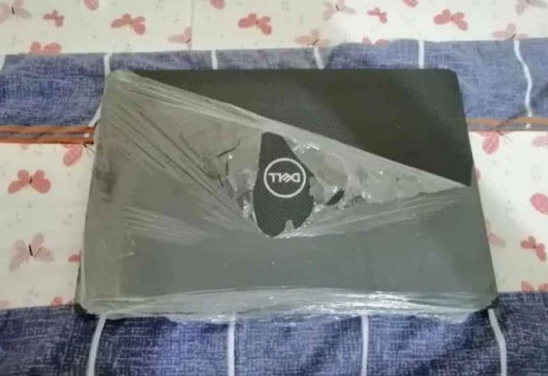 Dell Latitude 7400 Core i7 8th Gen - 16GB RAM, 512GB SSD, Neat & Clean 4