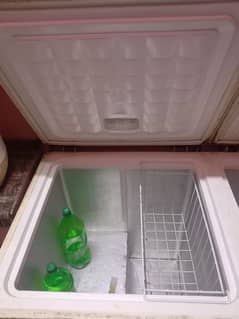 deep Freezers for sale ok condition