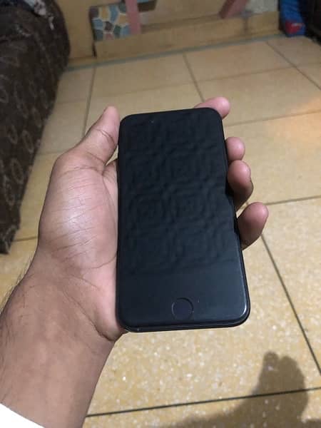 i phone se2020 thori sii back break 3