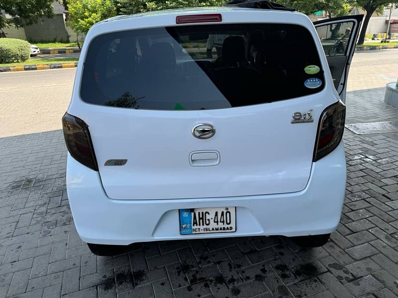 Daihatsu Mira 2014 1