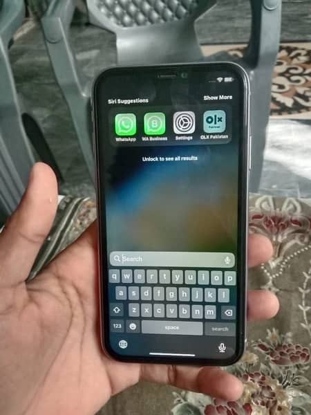 iphone11 /128 GB factory unlock nun PTA 7