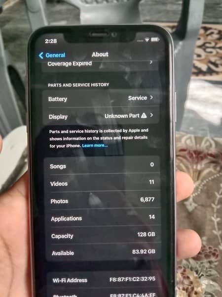 iphone11 /128 GB factory unlock nun PTA 8