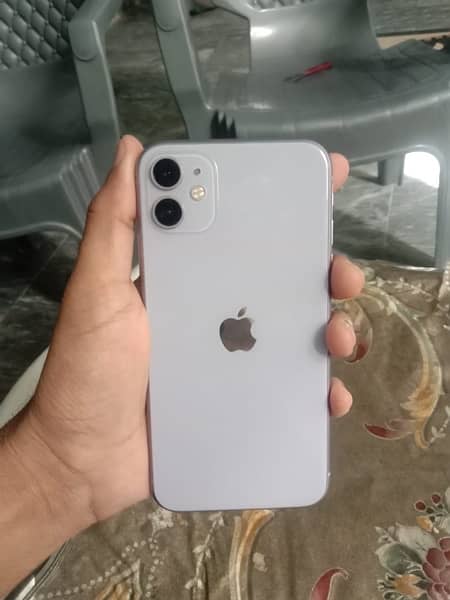 iphone11 /128 GB factory unlock nun PTA 11