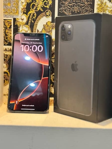 iPhone 11 pro max 256Gb Dual Sim Pta approved 4