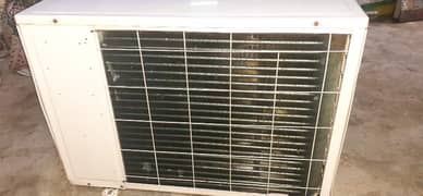 1 ton haier ac very good condition  all OK no 1 time repair