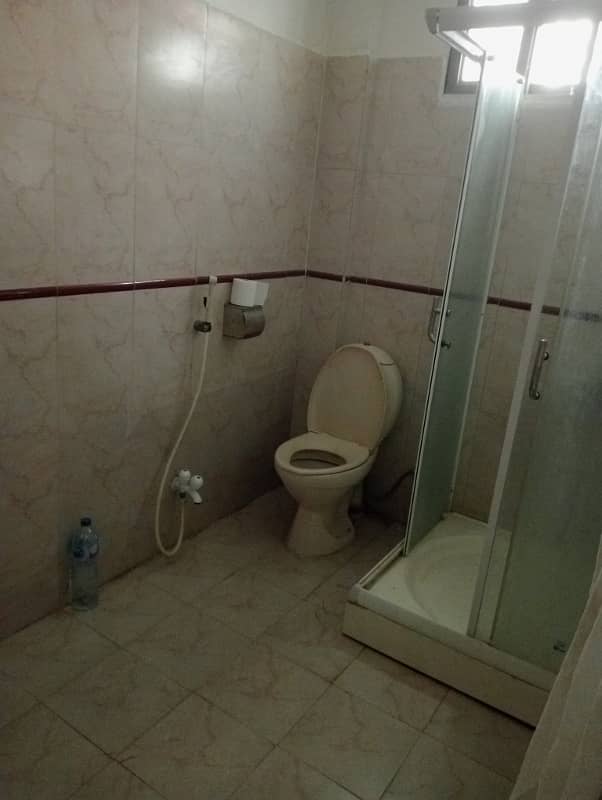 3 Bed DD Ground Floor Apartment In Askari 4 For Sale 10