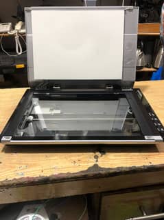 Canon CanoScan LiDE 700F scanner