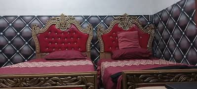 Almost new single bed set 0