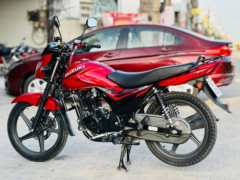 Suzuki GR 150 2