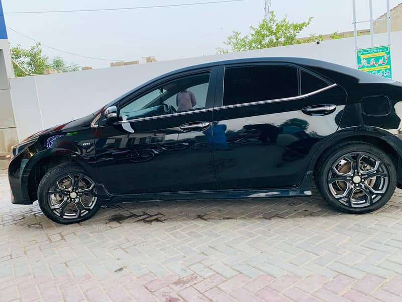 Toyota Corolla GLI 2015 Automatic 5