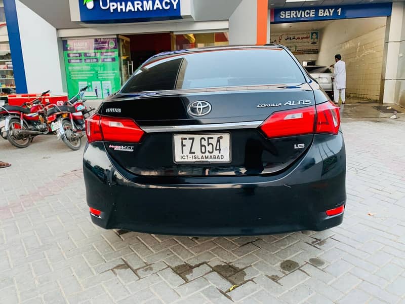 Toyota Corolla GLI 2015 Automatic 7