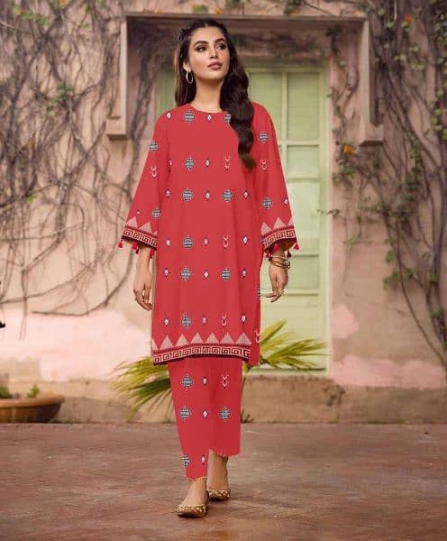 2 Pcs Women's Unstitched Khaddar Printed Suit 3