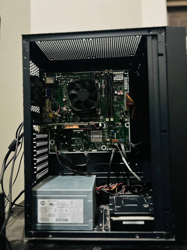 Gaming PC|CORE I5 4GEN|AMD HD e7 500 Series 1GB(DDR5)|16GB RAM 1