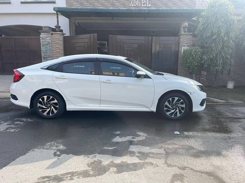 Honda Civic Oriel 2018 3