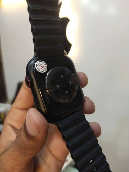 50% OFF
Smartwatch Amolead+Edge only Whatsap 0313/0507279 4