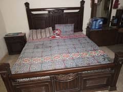 King size bed