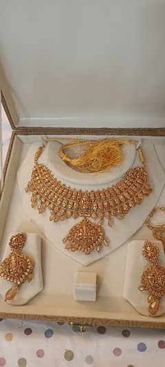 Gold set for sale