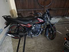 Suzuki GR 150.