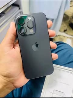 iphone 15 pro Black titanium