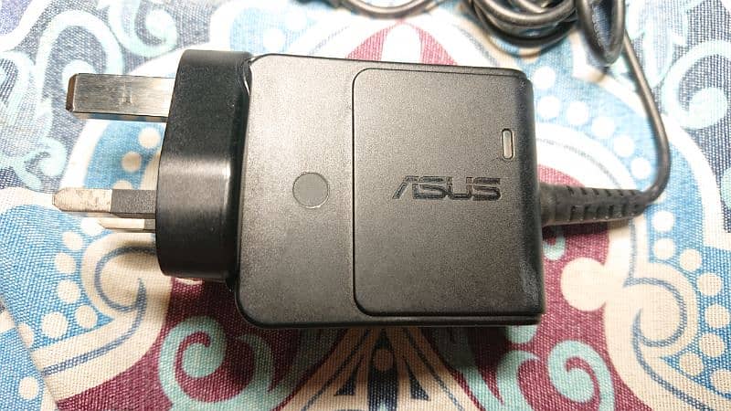 Genuine Asus Laptop Charger 19V 1.58A, 30W 0