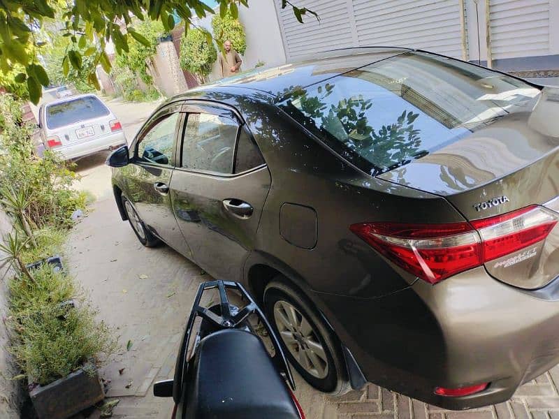 Toyota Corolla Altis 2015 1