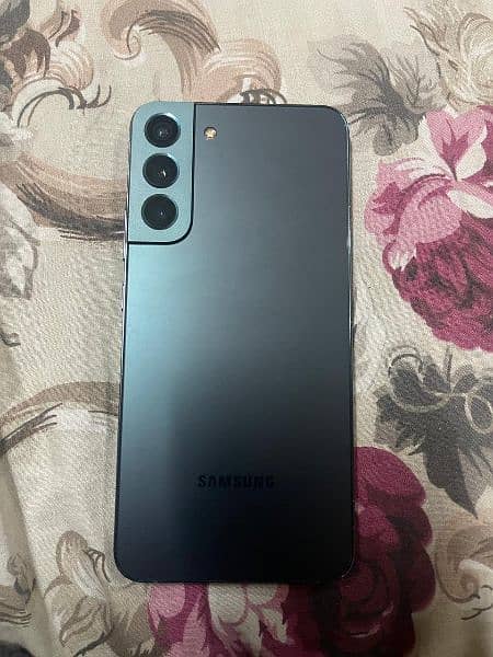 samsung s22 plus 3