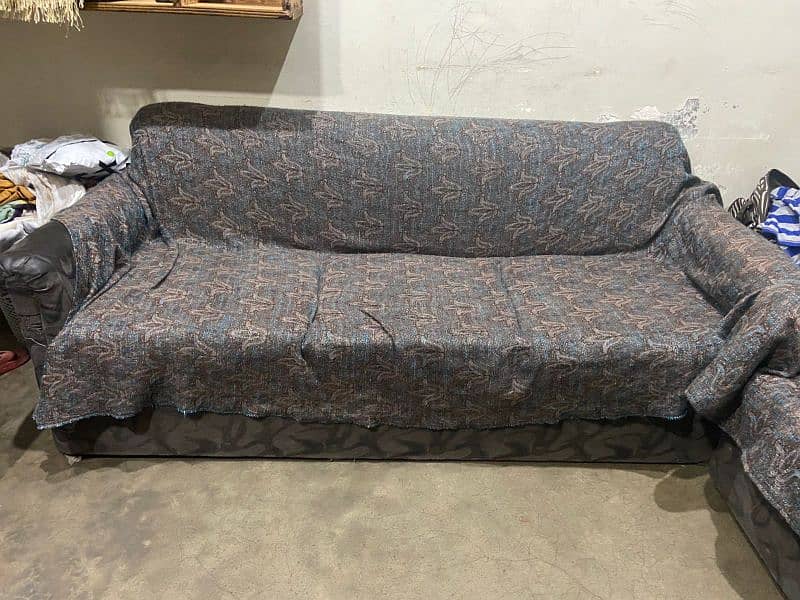 3 1 1 seaters sofa for sale 1