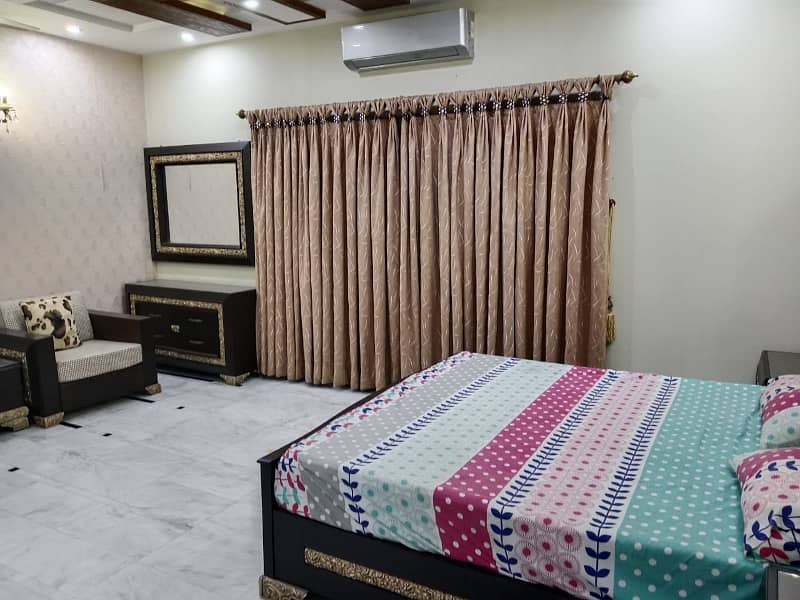 22 Marla DOUBLE UNIT HOUSE FOR SALE DHA PHASE 5 4