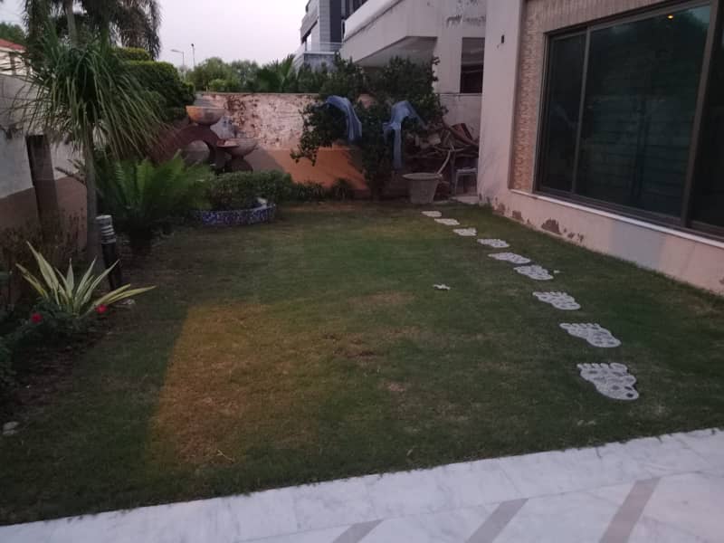 22 Marla DOUBLE UNIT HOUSE FOR SALE DHA PHASE 5 16