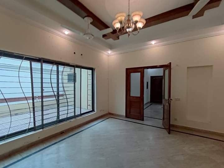 1 Kanal House For Rent In DHA Lahore Phase 5 Near Roots School 12