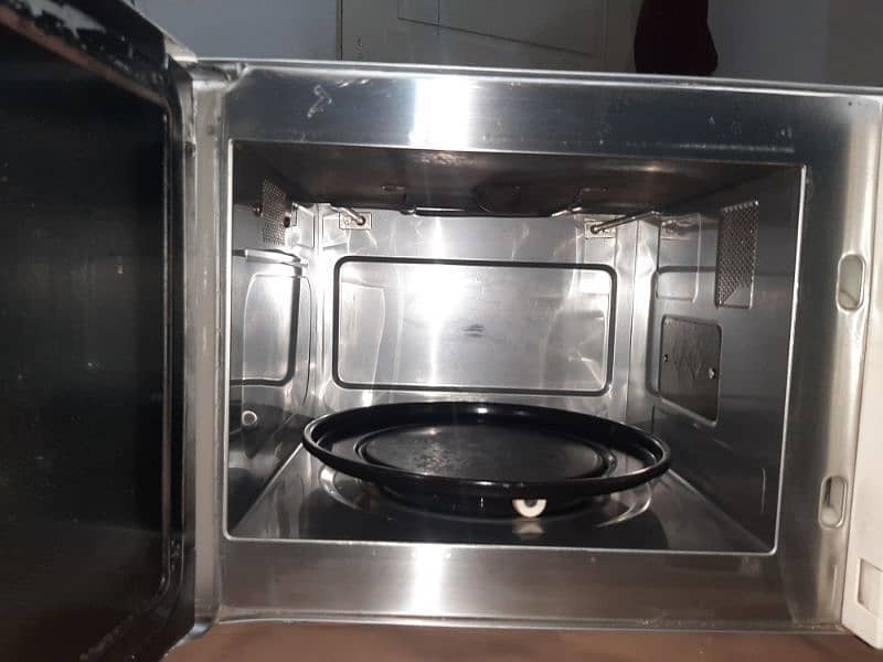 Microwave oven Turbo 5