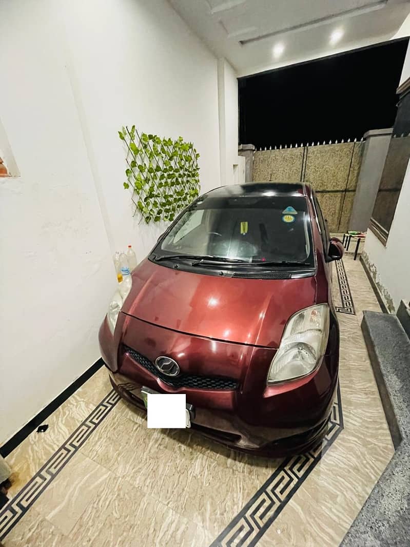 Toyota Vitz 10/14 12