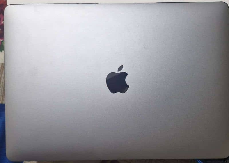 Macbook pro 13-inches 5