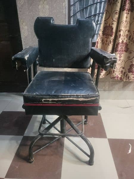 parlor chair 4