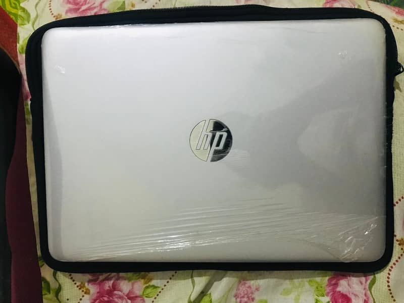 HP ELITE BOOK 840 G3 1