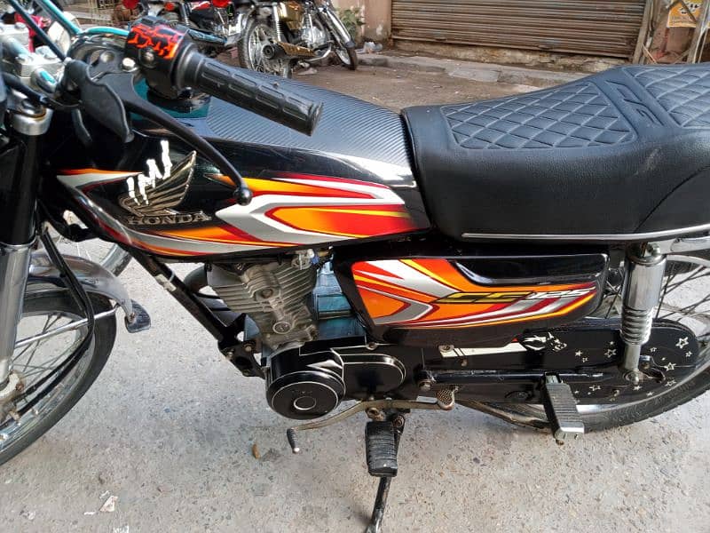 honda 125 2022 4