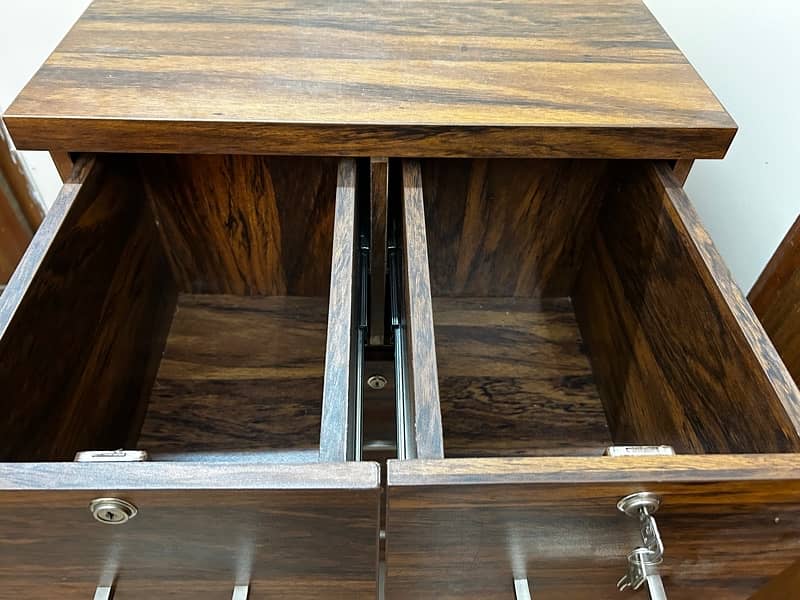 Office Drawers - Four Draws 2